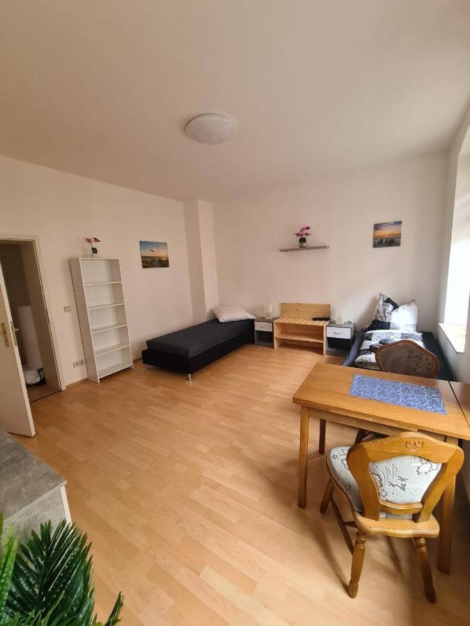 Flex Aparts - 2-Raum Wohnung In Zwickau Mit Balkon Екстериор снимка